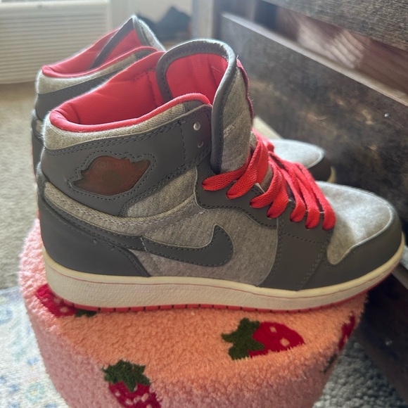 Air Jordans - Picture 4 of 6